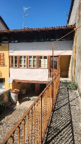 Rovetta, Piazza del Ferrari, 22
