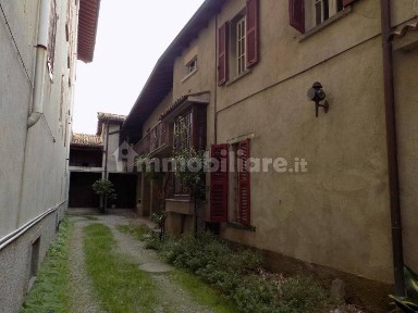 Terratetto unifamiliare via Vittorio Emanuele 15, Caprino, Caprino Bergamasco
