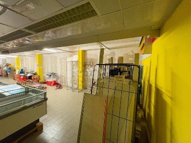 Locale commerciale in Affitto