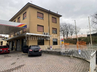 Locale commerciale in Affitto