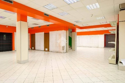 Locale commerciale in Affitto