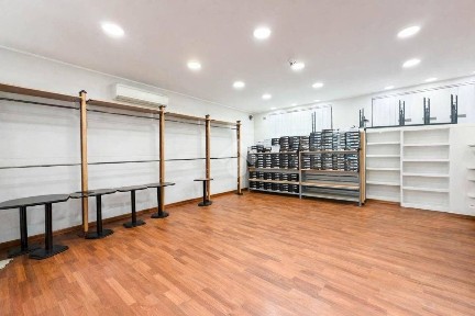 Locale commerciale in Affitto