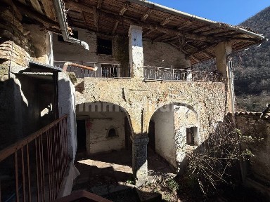 Terratetto plurifamiliare via Villanova 11, Centro, Adrara San Martino