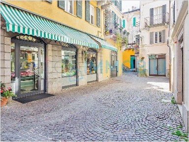 Locale commerciale in Affitto