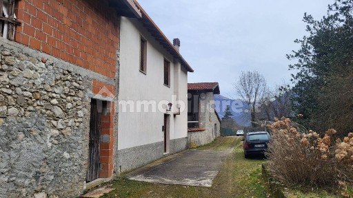 Terratetto unifamiliare via Giosuè Carducci, Casazza