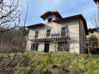 Terratetto unifamiliare Cornella, Centro, Zogno