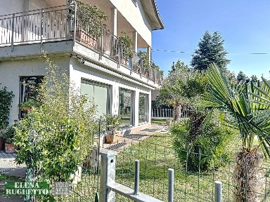 Locale commerciale in Affitto