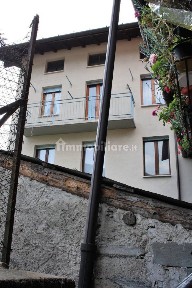 Azzone, Via Nazionale, 14