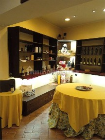 Locale commerciale in Affitto