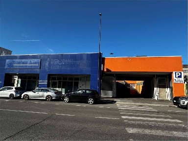 Locale commerciale in Affitto