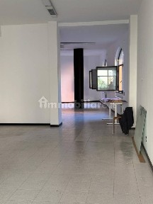 Locale commerciale in Affitto