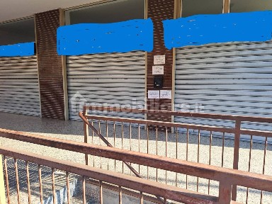 Locale commerciale in Affitto