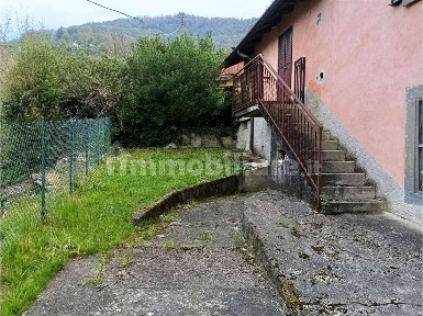 Terratetto unifamiliare piazza del Volontariato, Brembilla, Val Brembilla