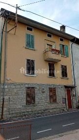 Terratetto unifamiliare via Torre 12, Calchera Frontale, Rota d'Imagna