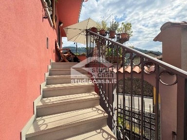 Terratetto unifamiliare 110 m², ottimo stato, Centro, Sovere