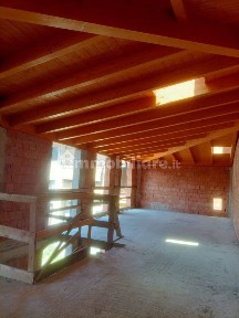 Terratetto unifamiliare 182 m², nuova, Comun Nuovo