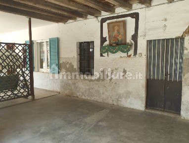 Terratetto unifamiliare 120 m², da ristrutturare, Castel Rozzone