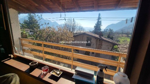 Terratetto unifamiliare 300 m², Centro, Solto Collina