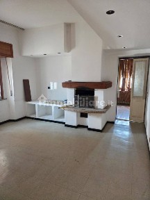 Terratetto plurifamiliare 150 m², da ristrutturare, Calusco d'Adda
