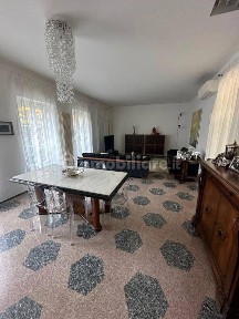 Terratetto unifamiliare 300 m², ottimo stato, Centro Storico, Pavia