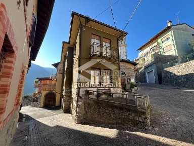 Terratetto unifamiliare 110 m², Centro, Fonteno