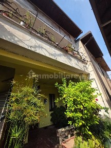 Terratetto plurifamiliare 90 m², da ristrutturare, Calusco d'Adda