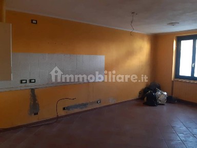 Terratetto unifamiliare via Edmondo De Amicis, Centro, Portalbera