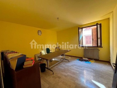 Terratetto plurifamiliare 200 m², Centro, Gandino