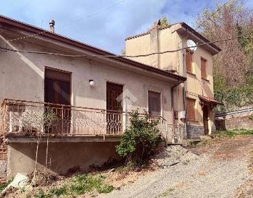 Terratetto plurifamiliare via dei Fiori 32, Vicomune, Cigognola