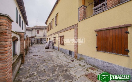 Albuzzano, Via Cascina Mensi