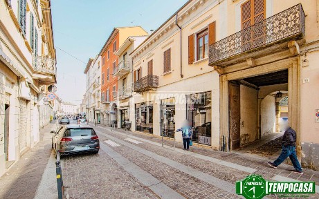 Voghera, Via Camillo Benso Cavour