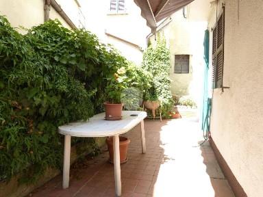 Montù Beccaria, Via roma, 35
