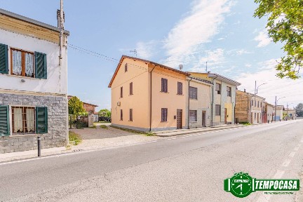 Bastida Pancarana, Via Lungargine