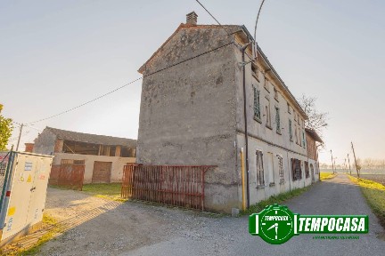Cava Manara, Via Alcide De Gasperi