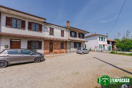 Terratetto unifamiliare via Piave, Tre Re Mezzana Corti, Cava Manara
