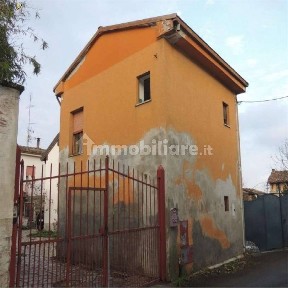 Mortara, Via Capitano Malabarba, 3