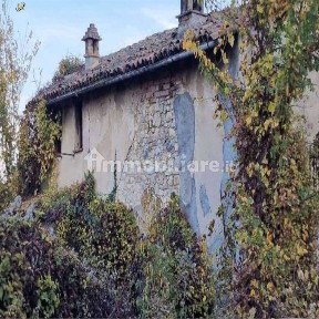 Casa indipendente all'asta frazione Montacuto, Val di Nizza