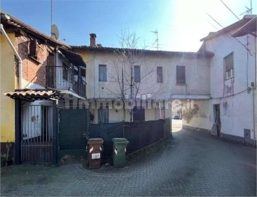 Casa indipendente all'asta via fiume, 27, Gambolò