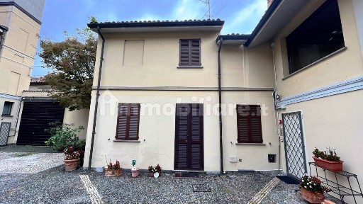 Mortara, Via 20 Settembre, 48