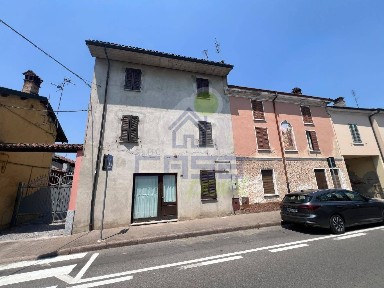 Terratetto unifamiliare via xxv aprile, Centro, Chignolo Po