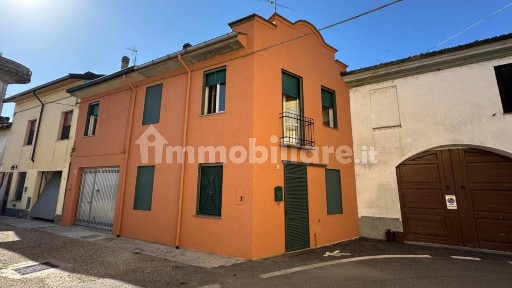 Terratetto unifamiliare via Mentana 6, Centro, Mede