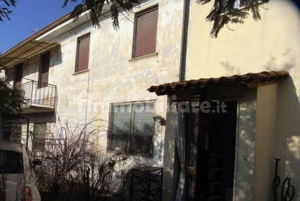 Casa indipendente all'asta via Roma 63, Dorno