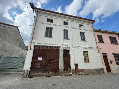 Terratetto unifamiliare via Giacomo Matteotti 32/34, Centro, Pieve del Cairo