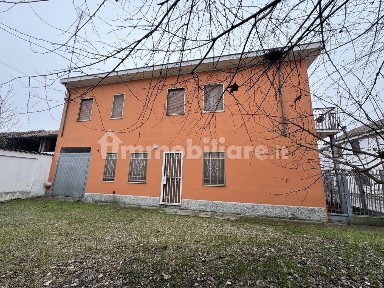 Terratetto unifamiliare via Giuseppe Garibaldi 1, Centro, Lomello