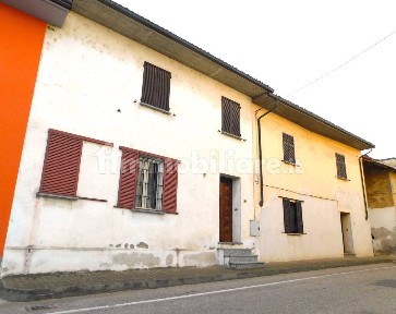 Terratetto plurifamiliare via Po, Centro, Sannazzaro de' Burgondi