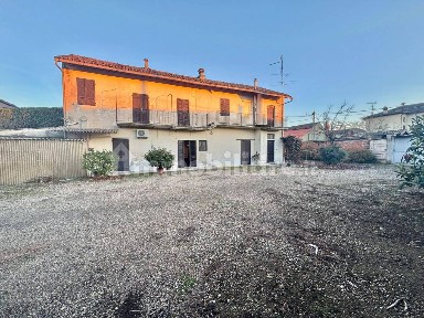 Terratetto unifamiliare piazza Libertà, Robbio