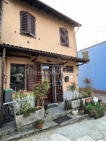 Mortara, Corso Giovanni Josti