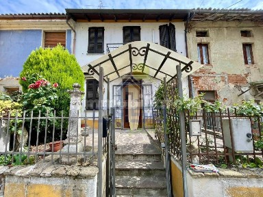 Terratetto plurifamiliare via Roma, Cardazzo, Bosnasco