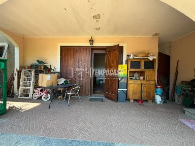 Dorno, Via Scaldasole 17