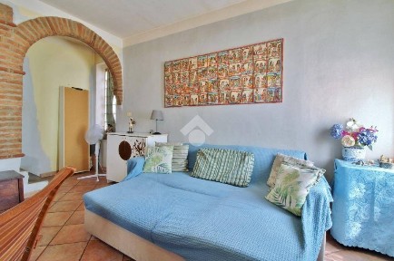 Cornale e Bastida, Via Libertà, 20